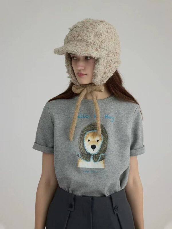 Curved Hem Side Slit Short Sleeve T shirt with Corgi in a Hat for Women